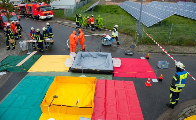 Gefahrgutzugübung in Ebstorf