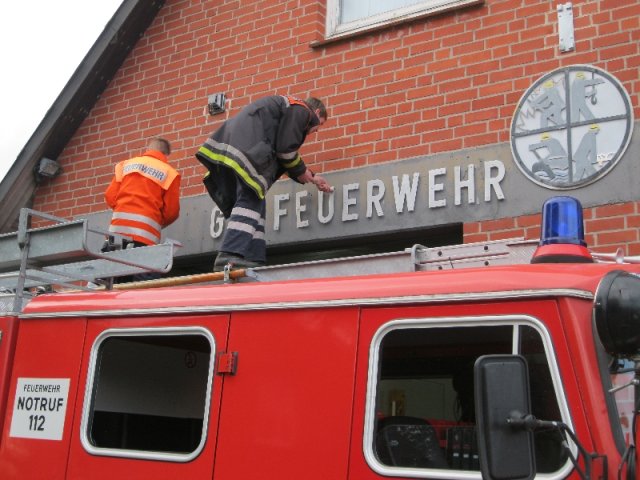 Umzug in das vorübergehende Gerätehaus